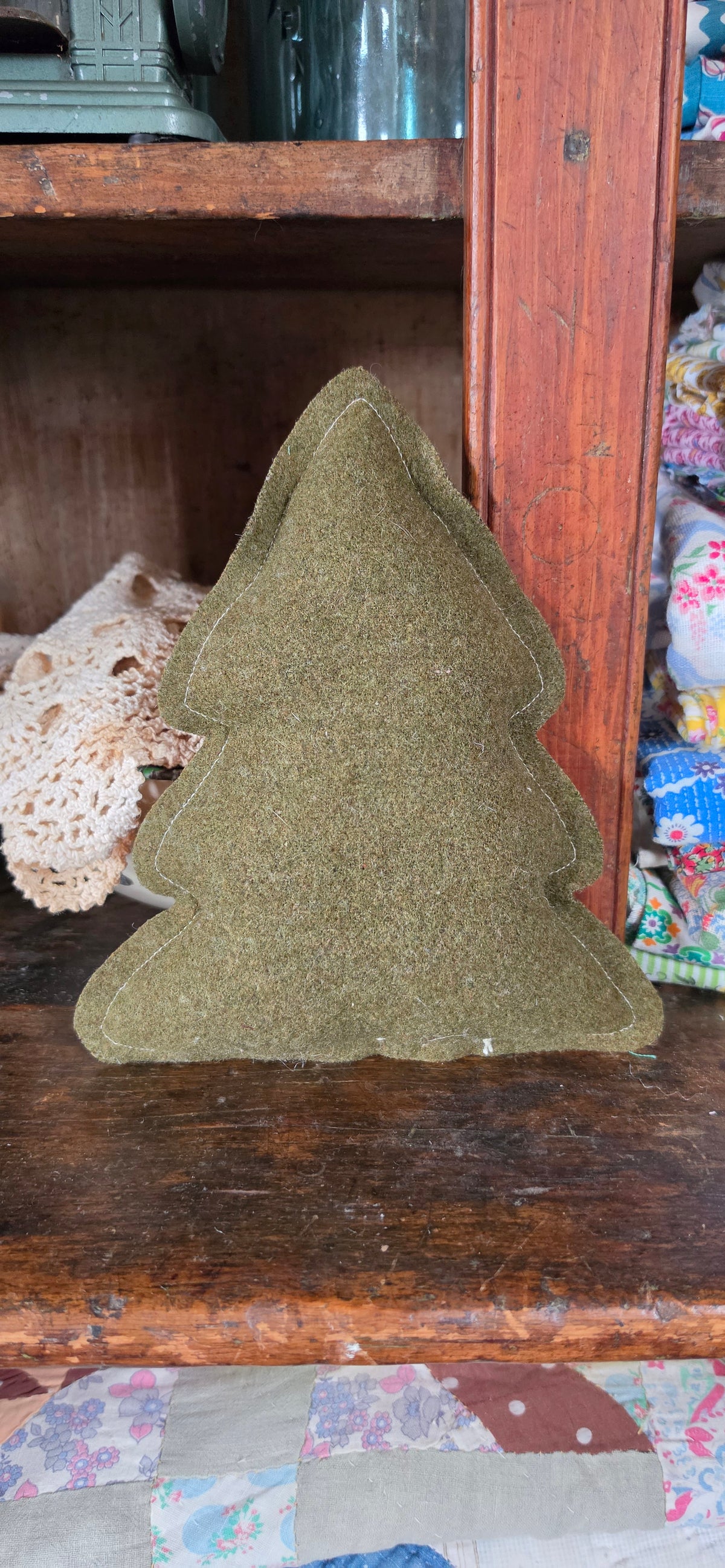 Vintage Quilt Christmas Tree