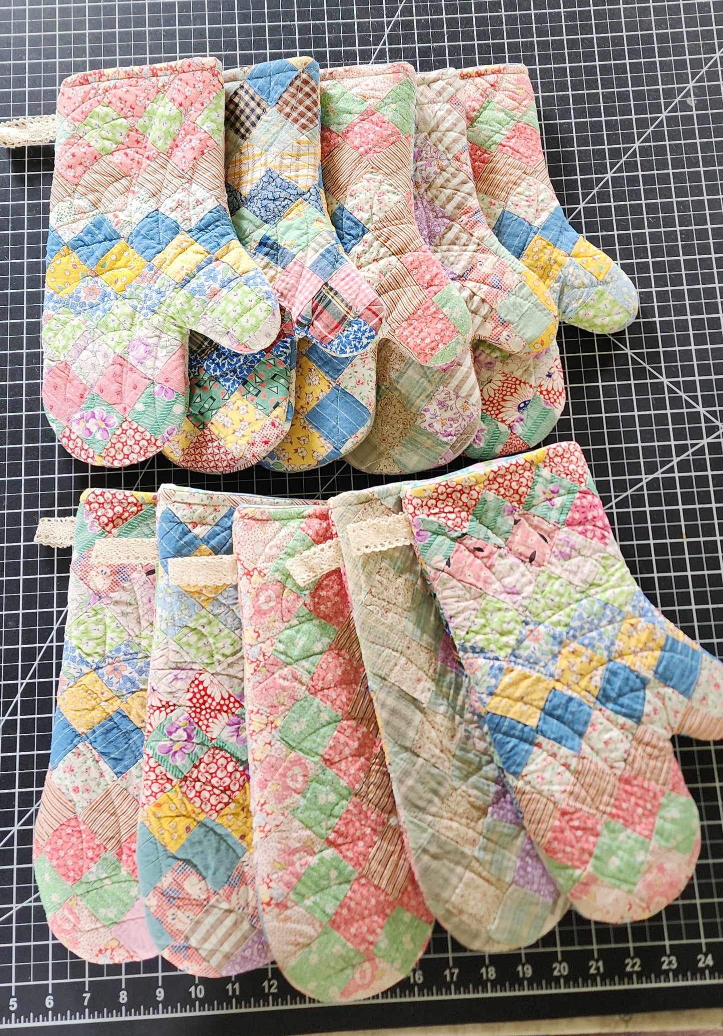 Vintage Quilt Ovenmitt