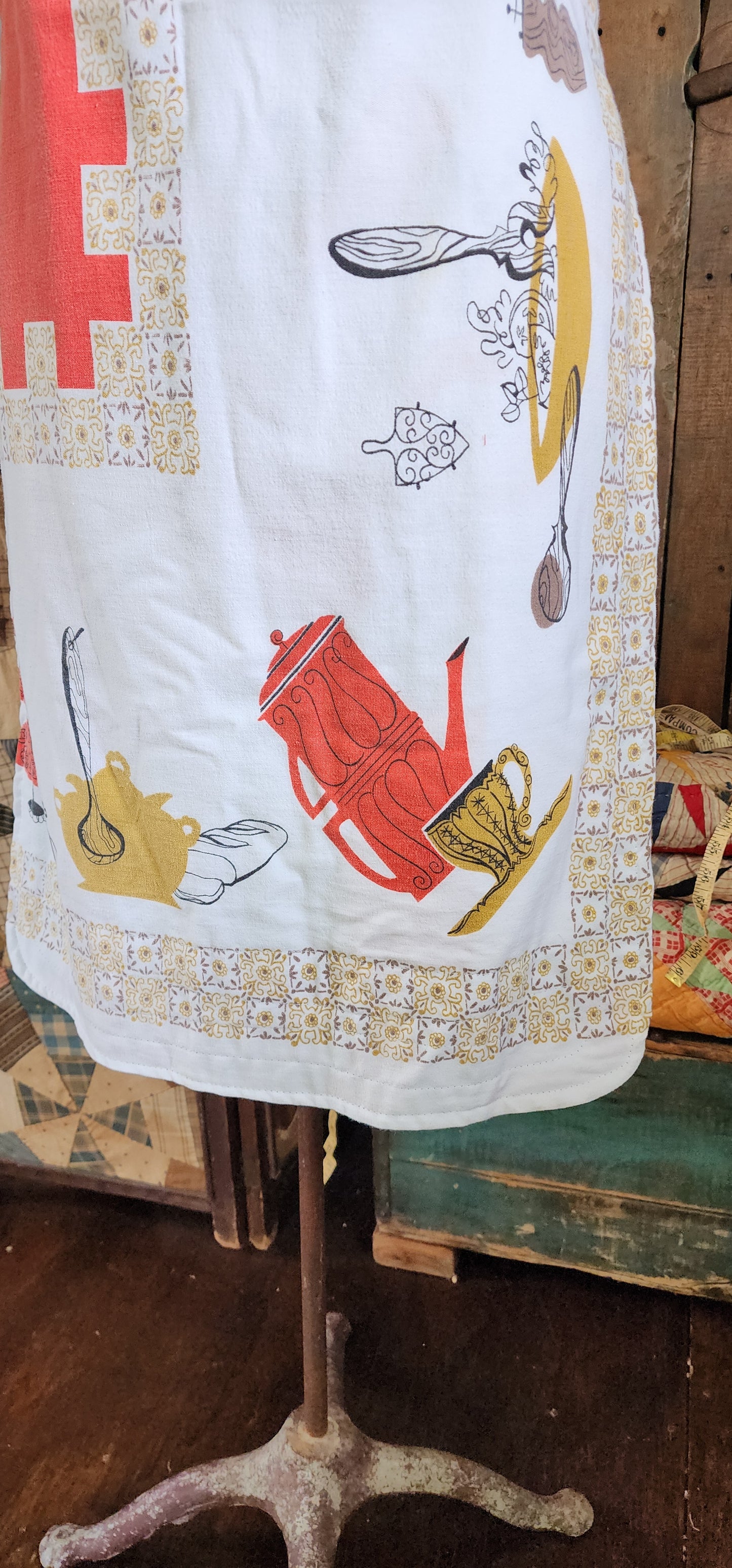 Grandma's Vintage Linen Adult Apron