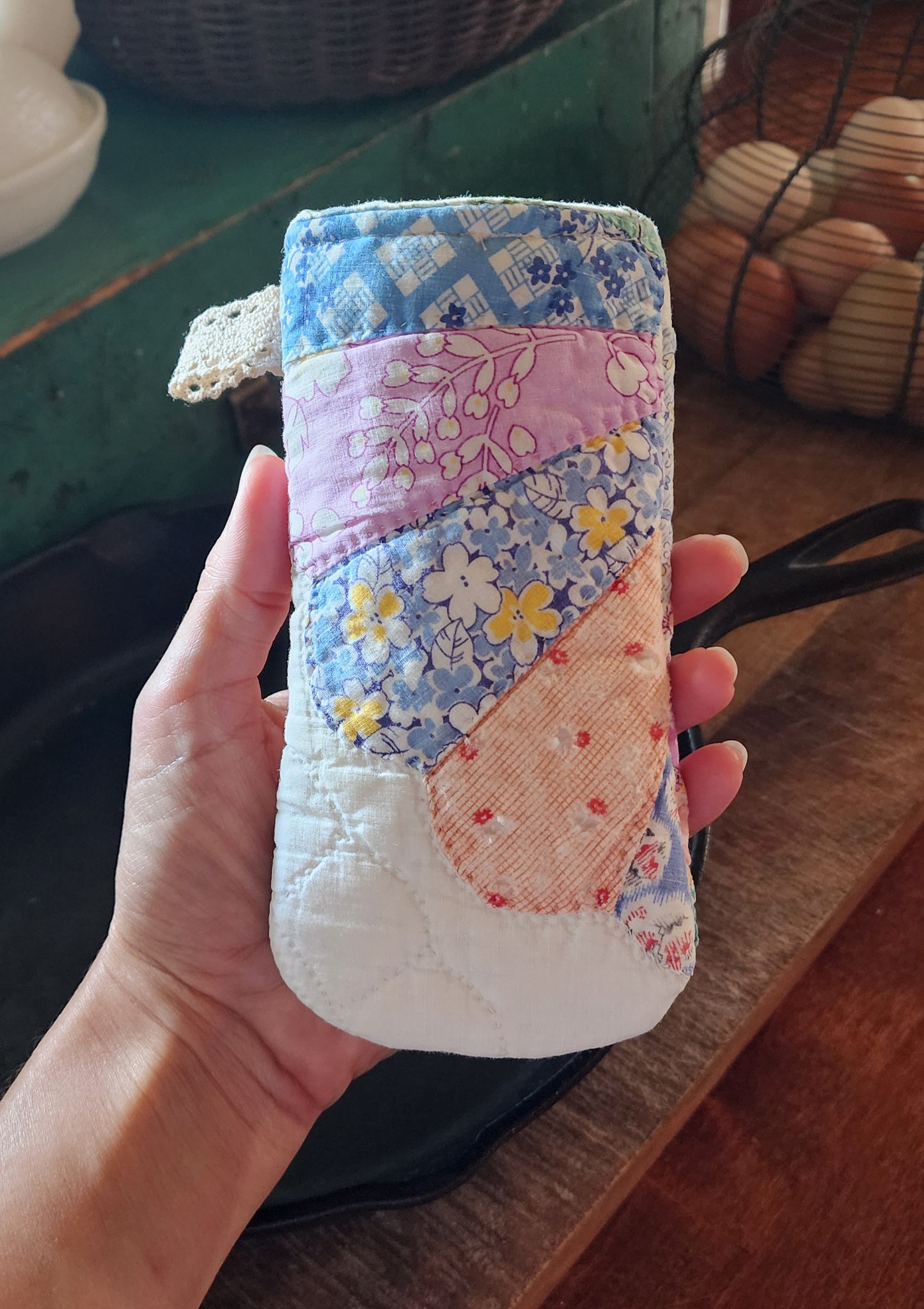 Vintage Quilt Skillet Handle Holder