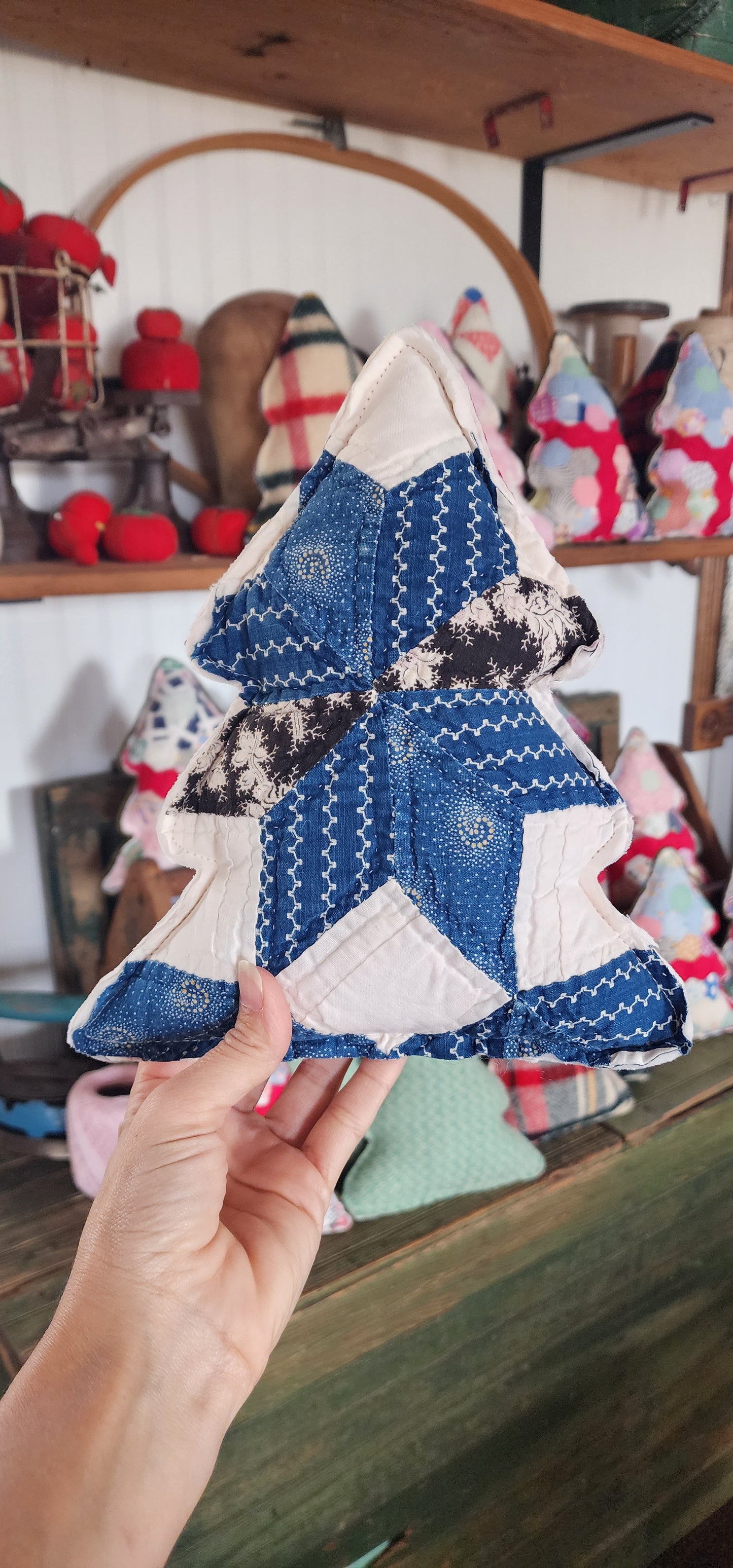 Vintage Quilt Christmas Tree