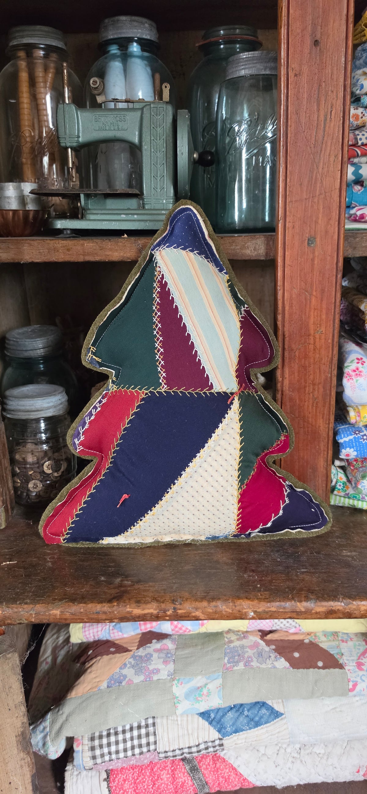 Vintage Quilt Christmas Tree
