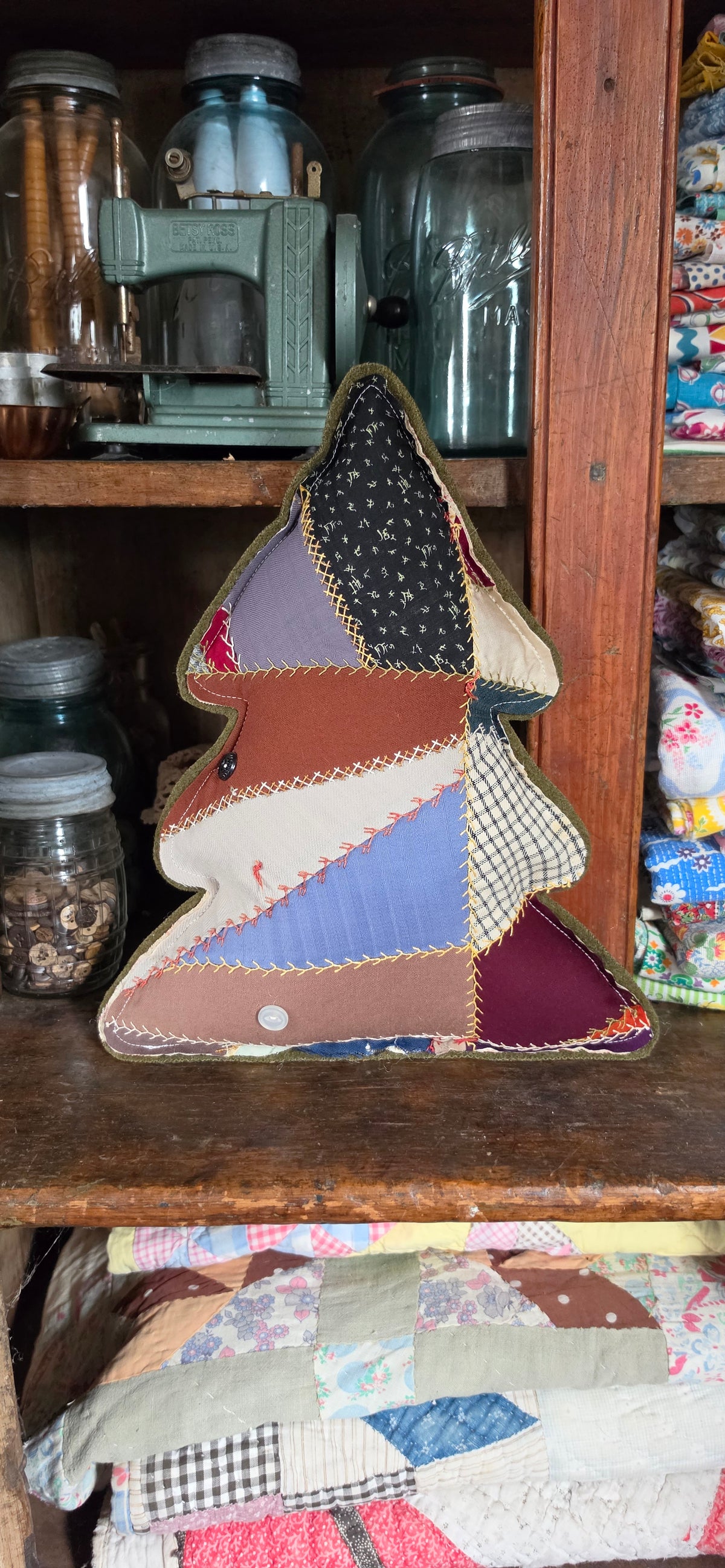 Vintage Quilt Christmas Tree
