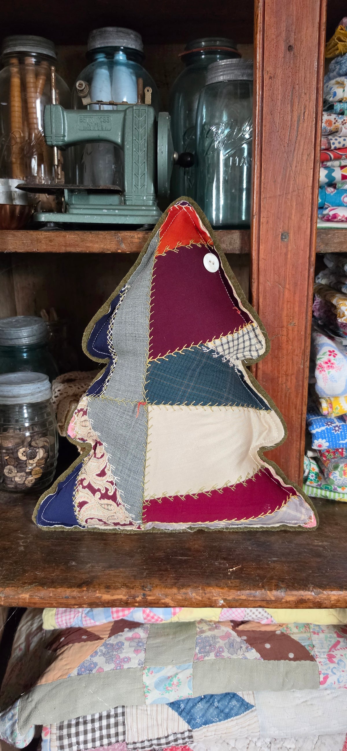 Vintage Quilt Christmas Tree
