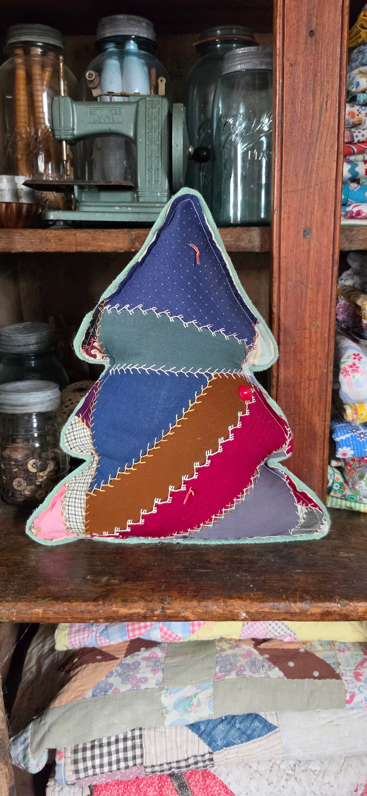 Vintage Quilt Christmas Tree