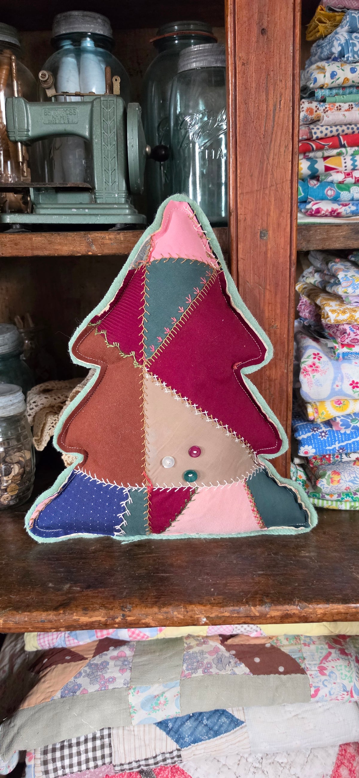 Vintage Quilt Christmas Tree