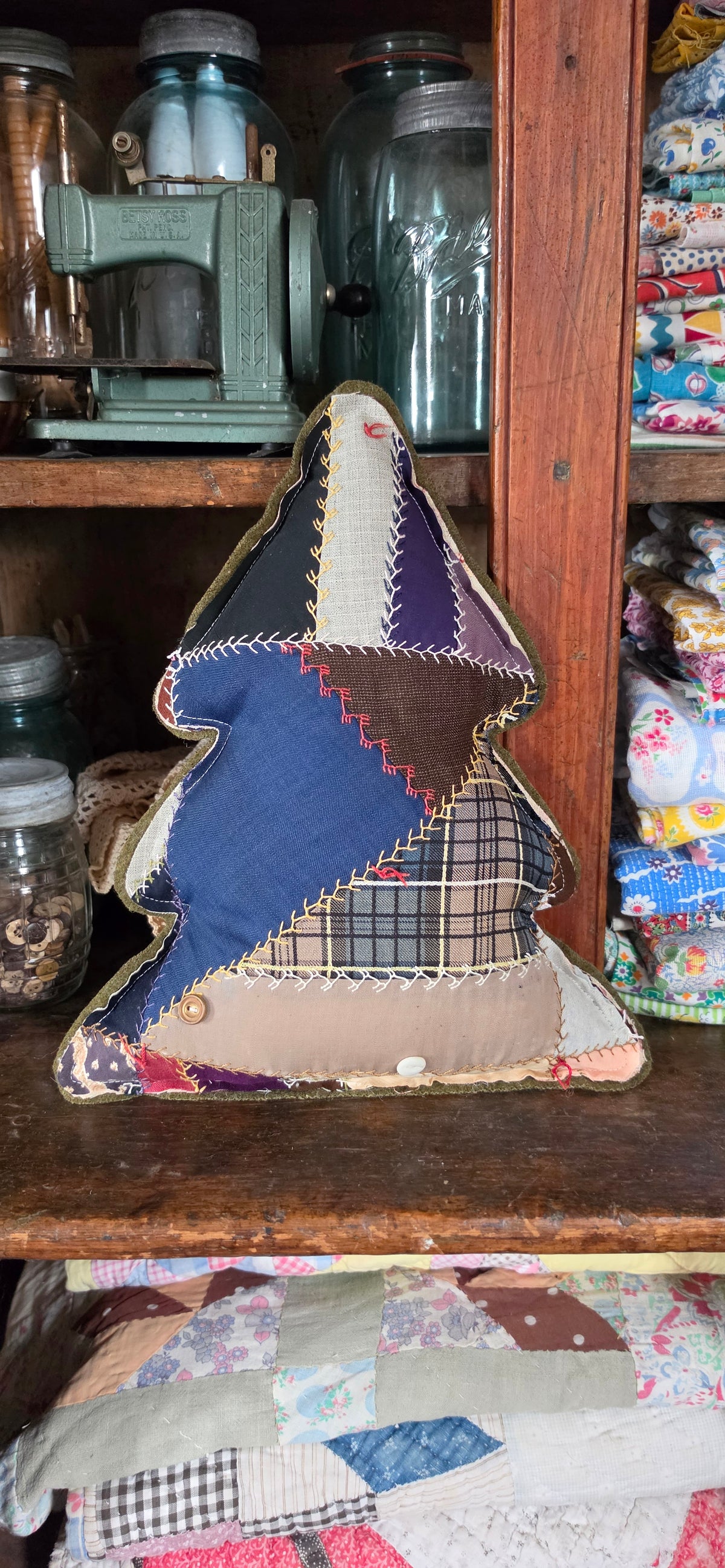 Vintage Quilt Christmas Tree