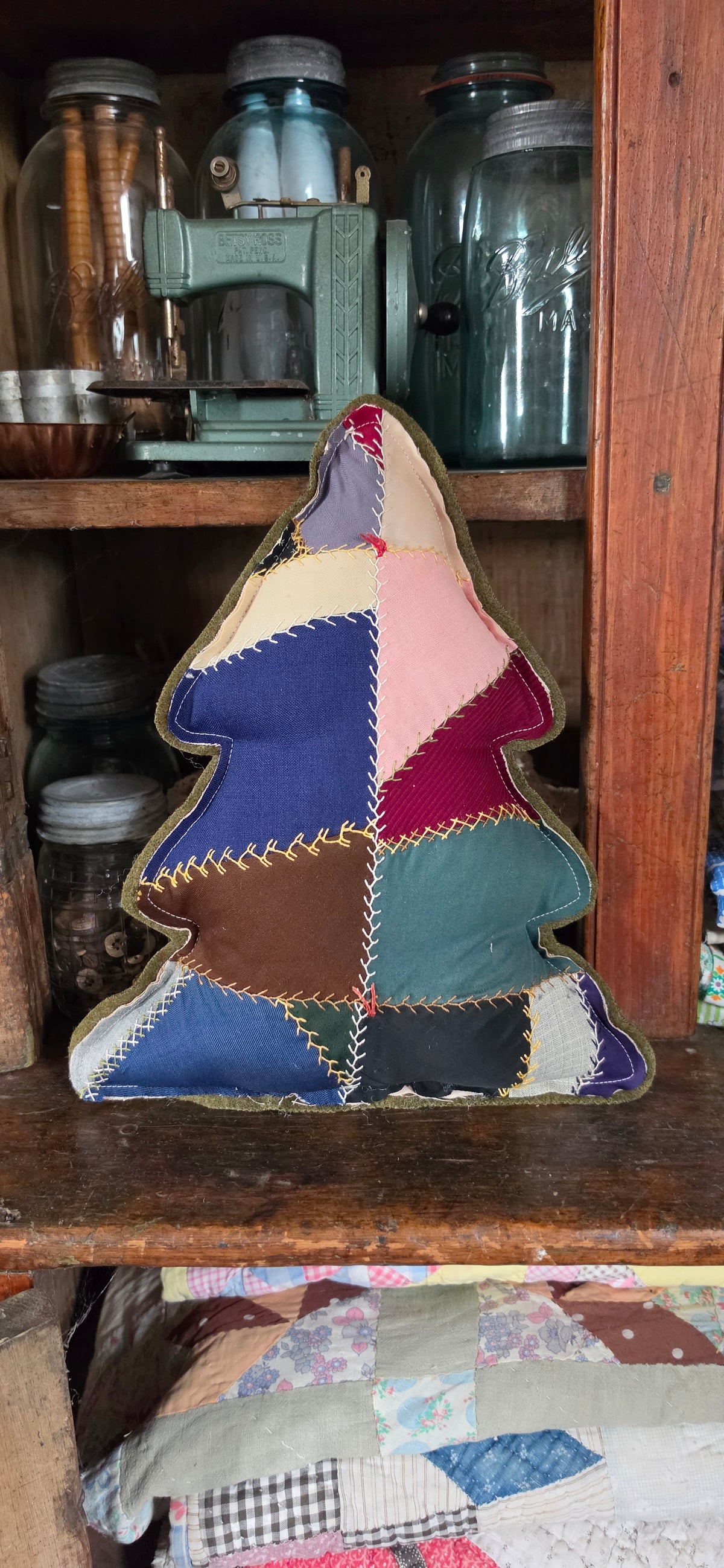 Vintage Quilt Christmas Tree