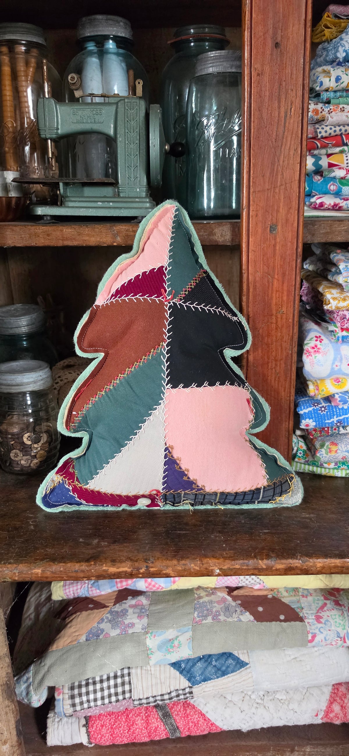Vintage Quilt Christmas Tree