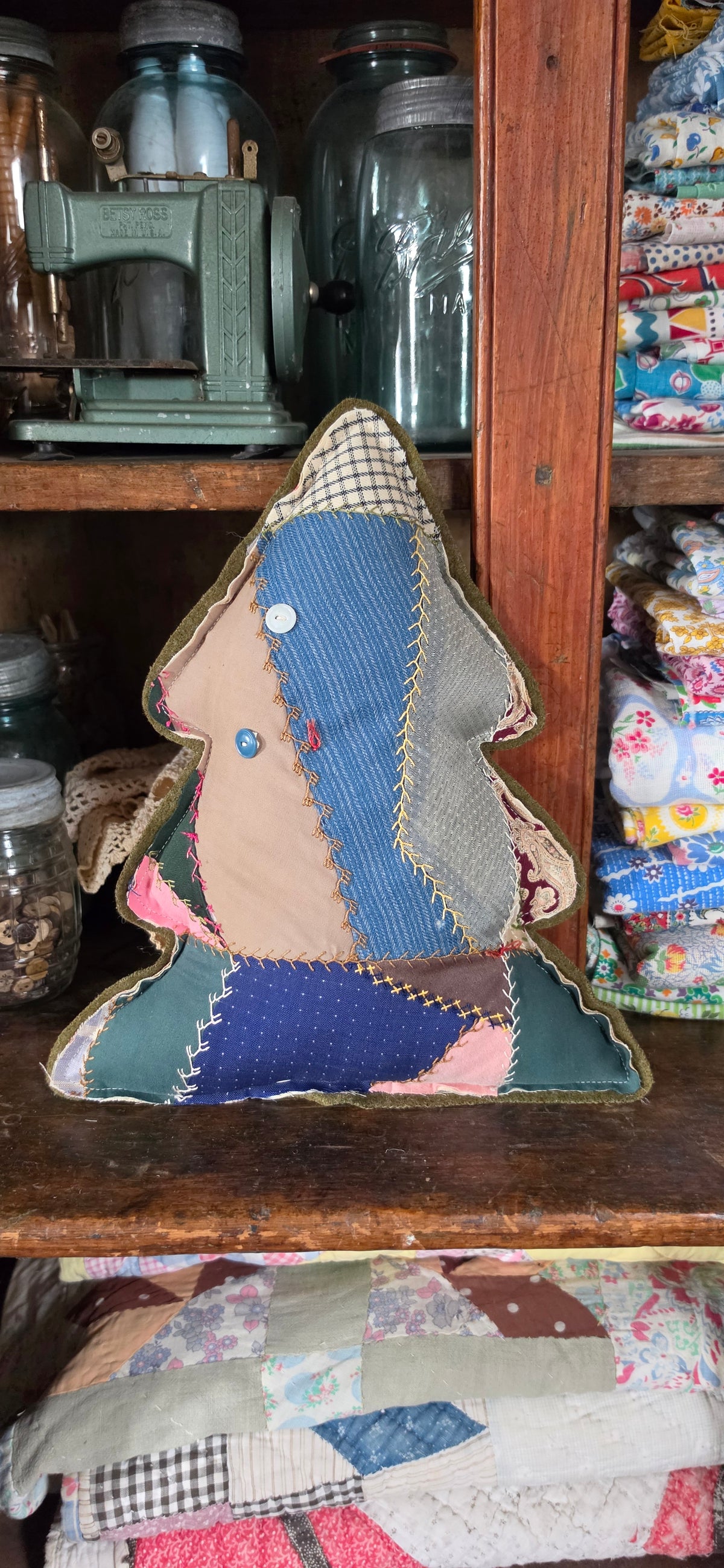 Vintage Quilt Christmas Tree