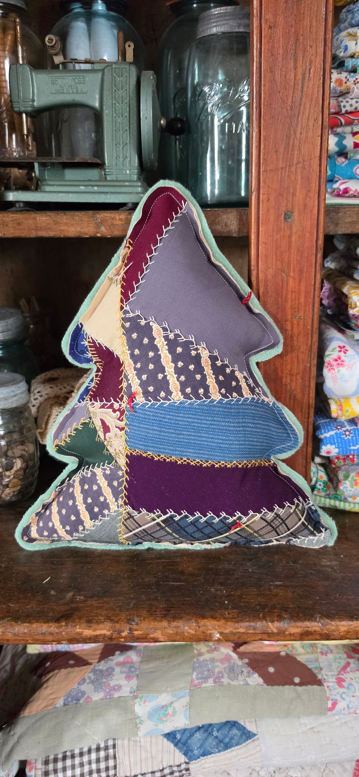 Vintage Quilt Christmas Tree