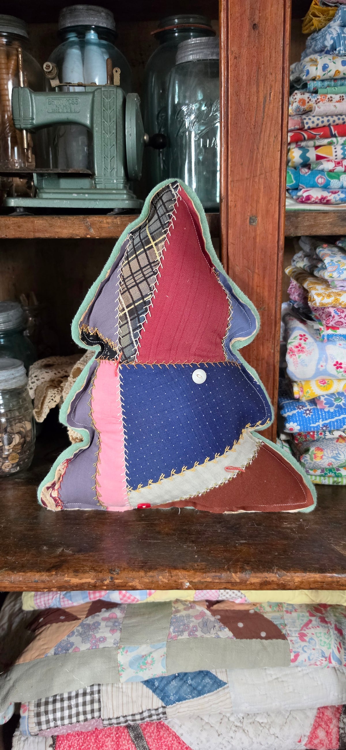 Vintage Quilt Christmas Tree