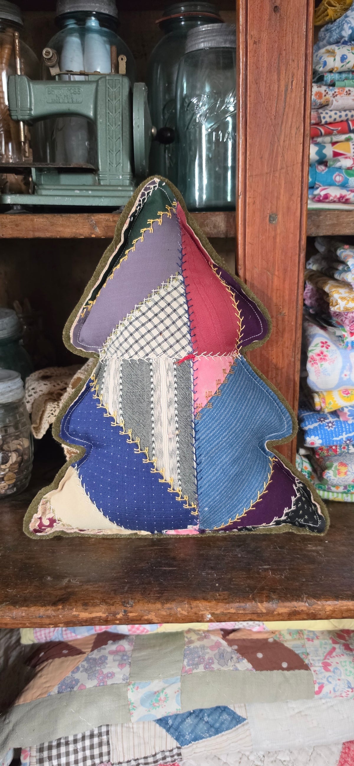 Vintage Quilt Christmas Tree