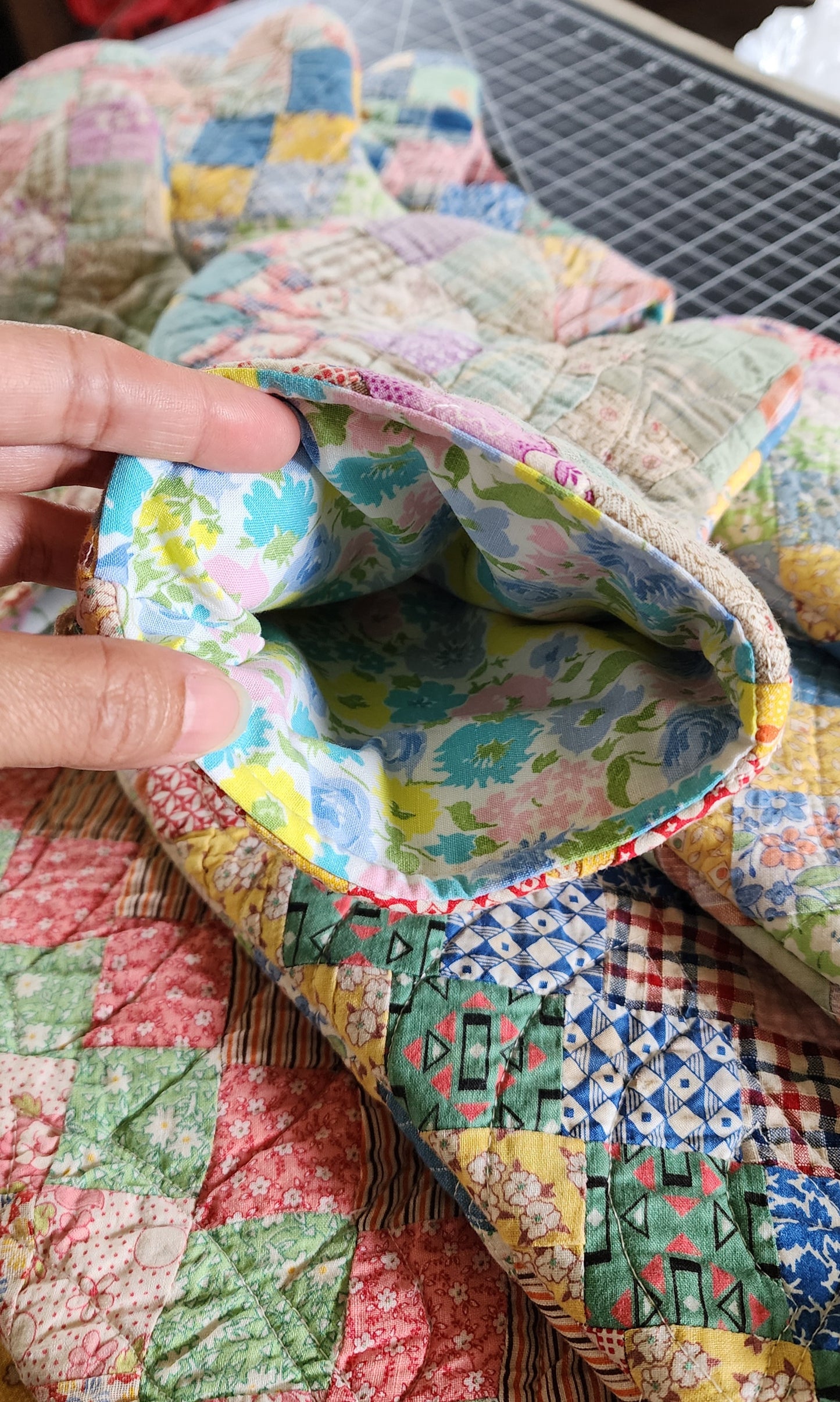 Vintage Quilt Ovenmitt