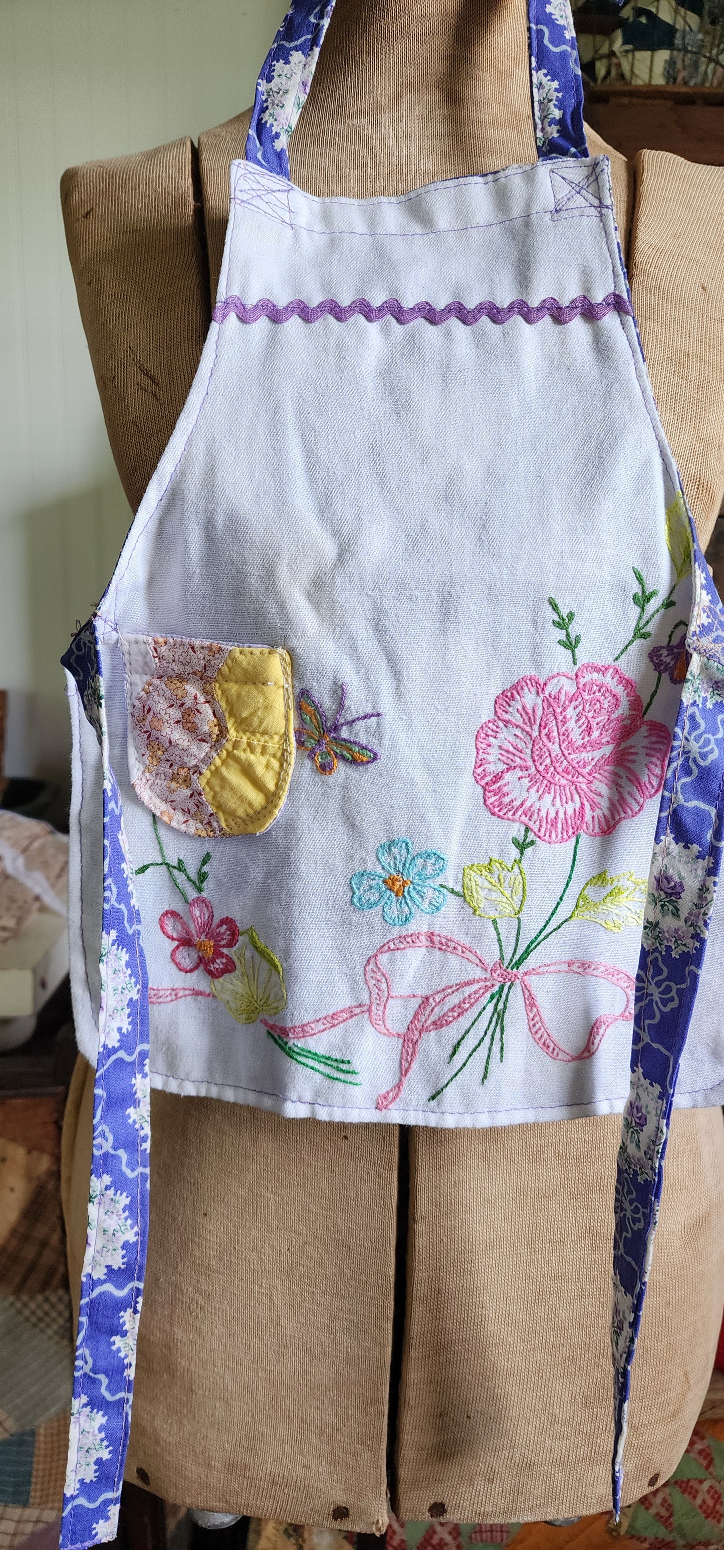 Grandma's Vintage Linen Children's Apron