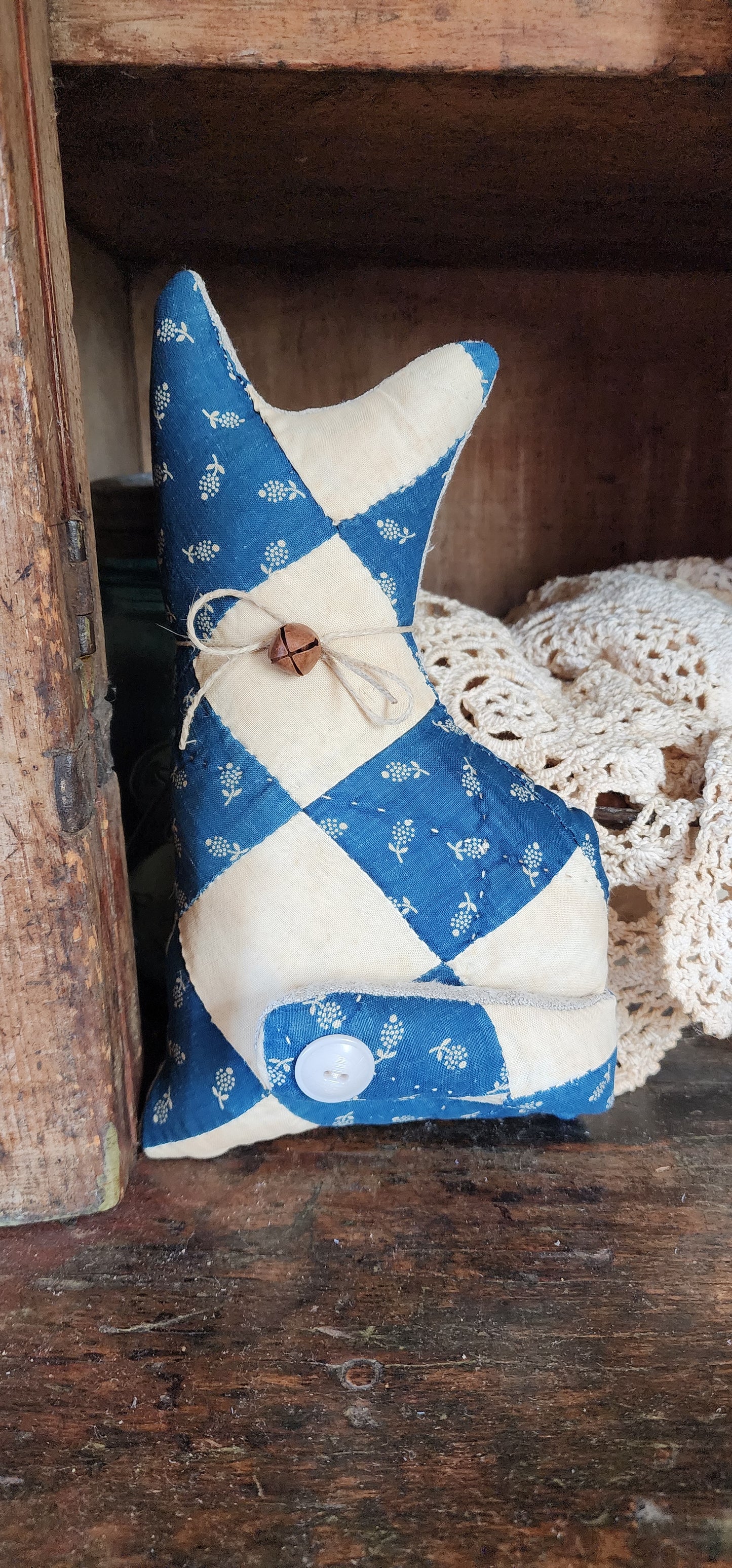 Vintage Quilt Country Cat