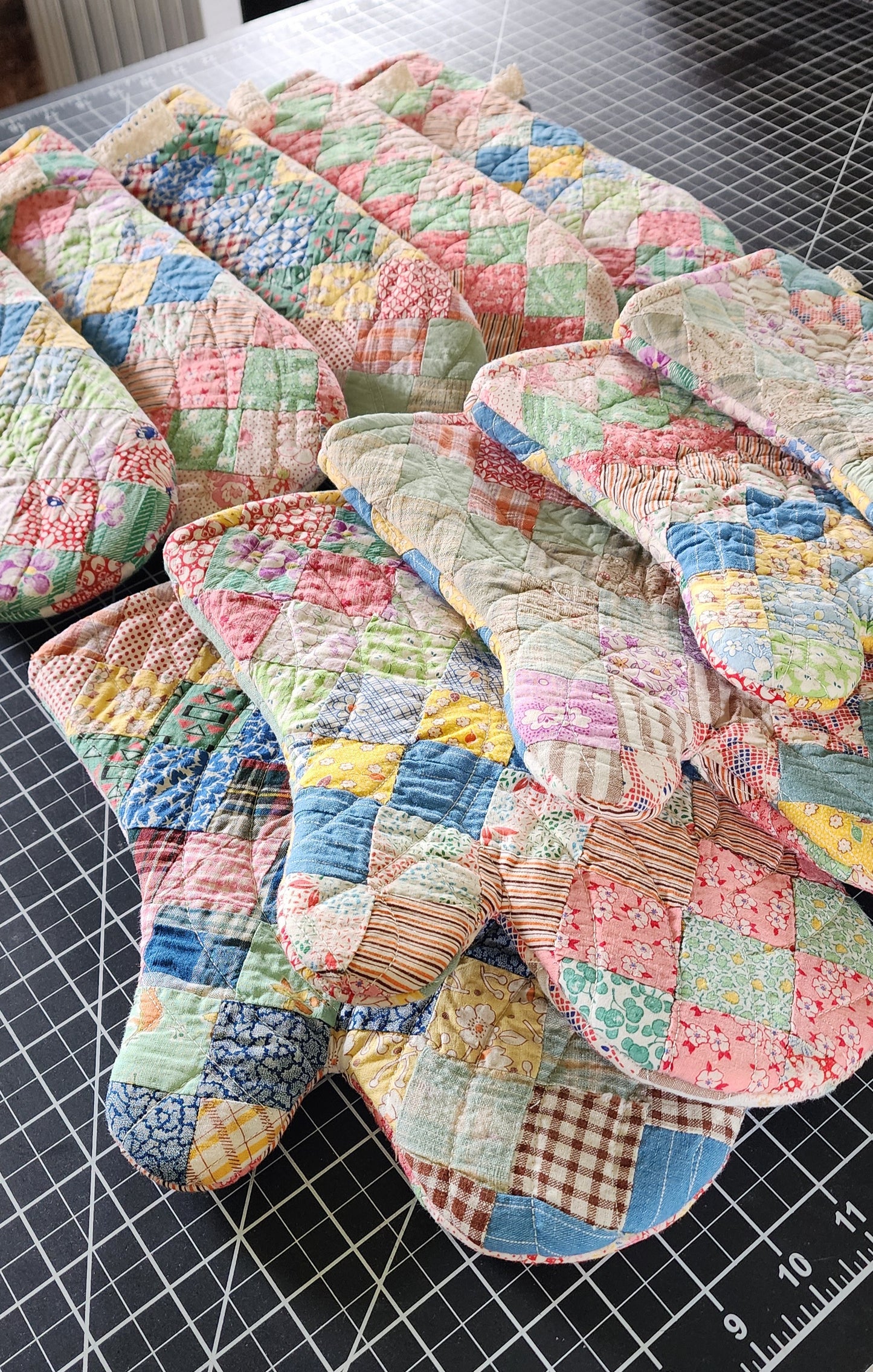 Vintage Quilt Ovenmitt