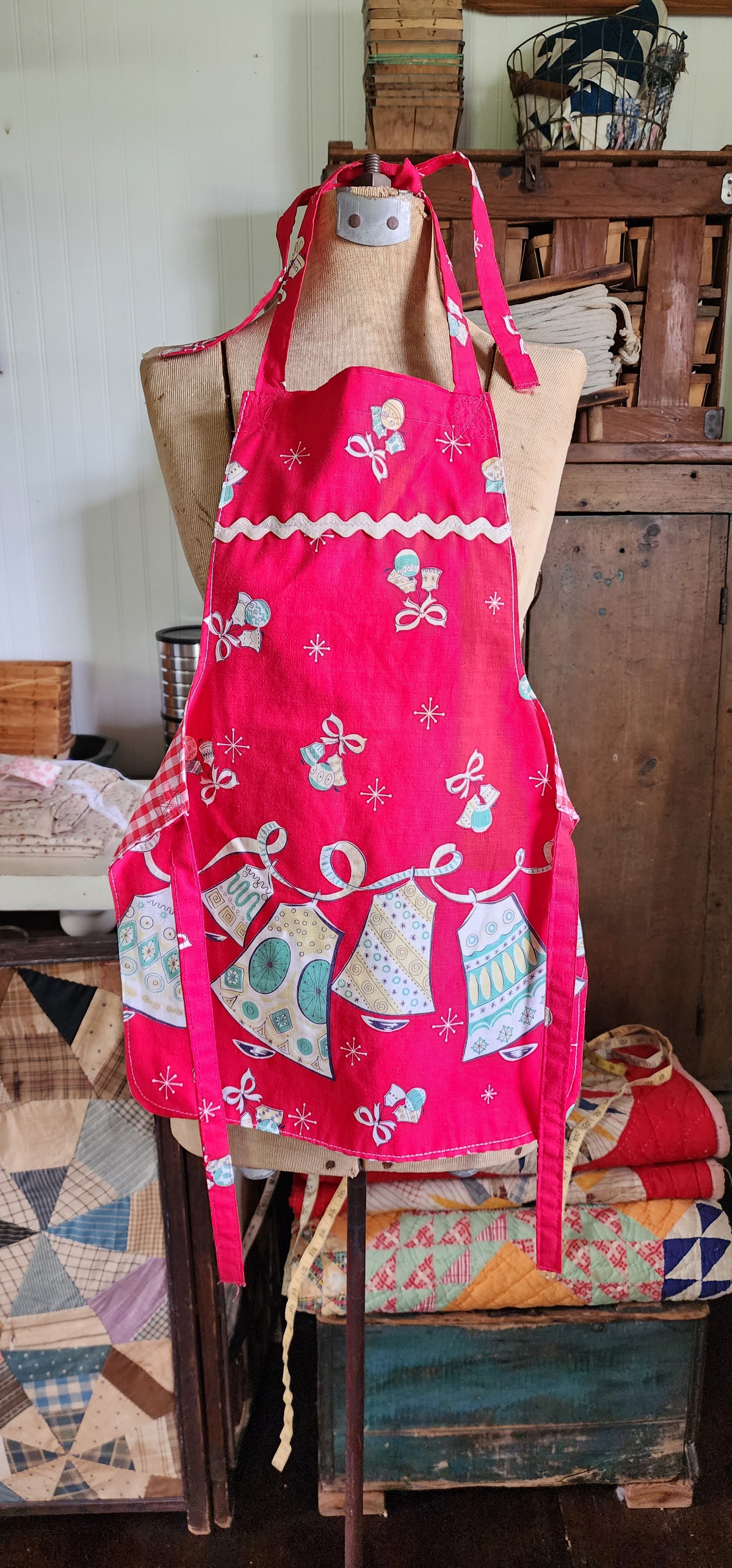 Grandma's Vintage Linen Children's Apron Christmas