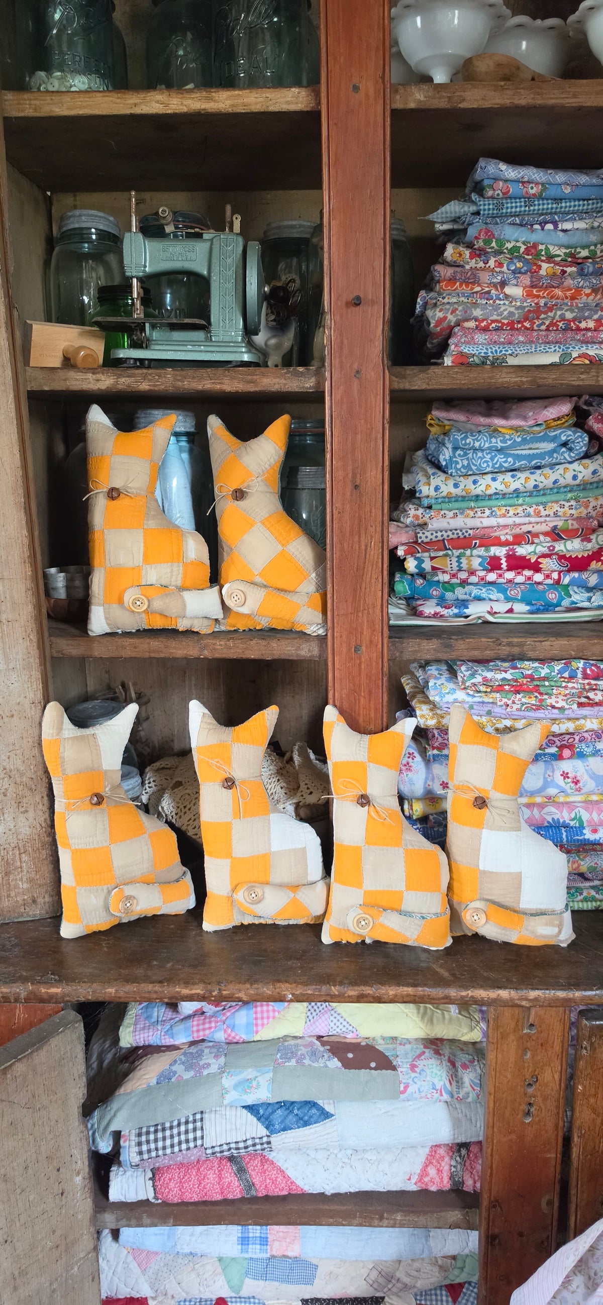 Vintage Quilt Country Cat