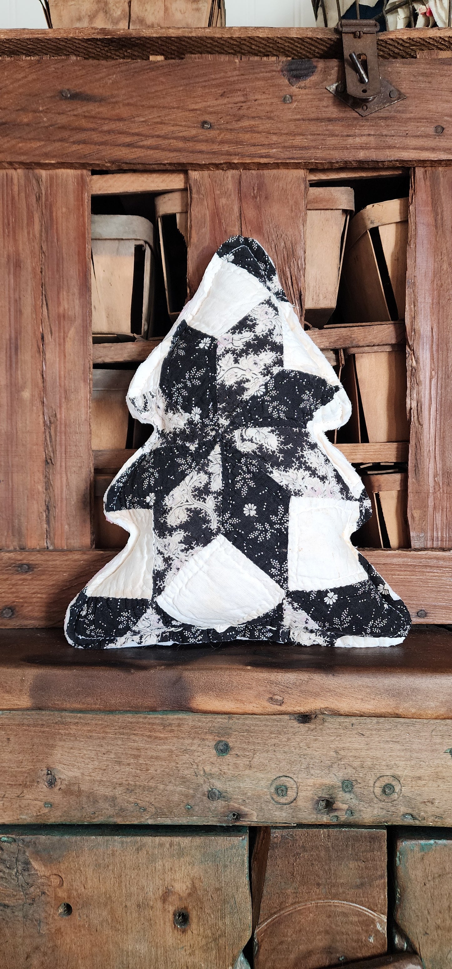 Vintage Quilt Christmas Tree