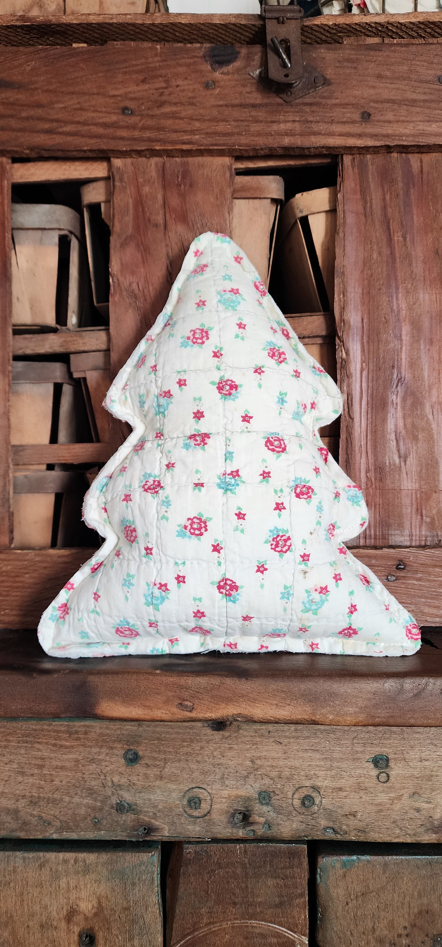 Vintage Quilt Christmas Tree