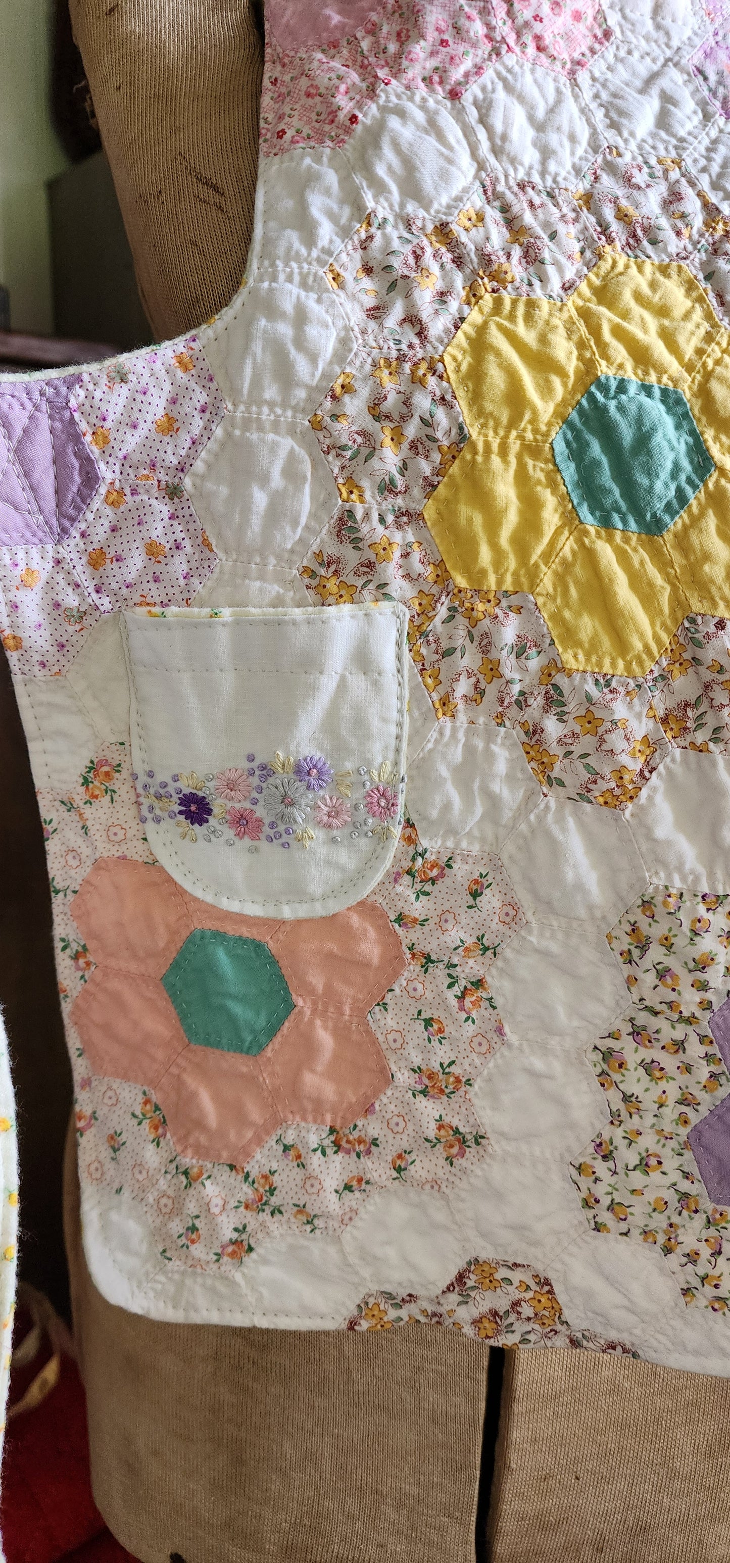 Grandma's Vintage Quilt/Linen Children's Apron