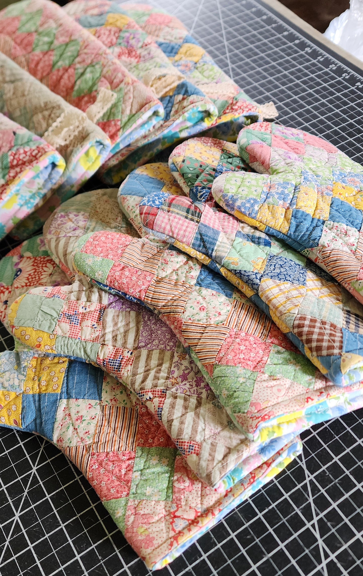 Vintage Quilt Ovenmitt