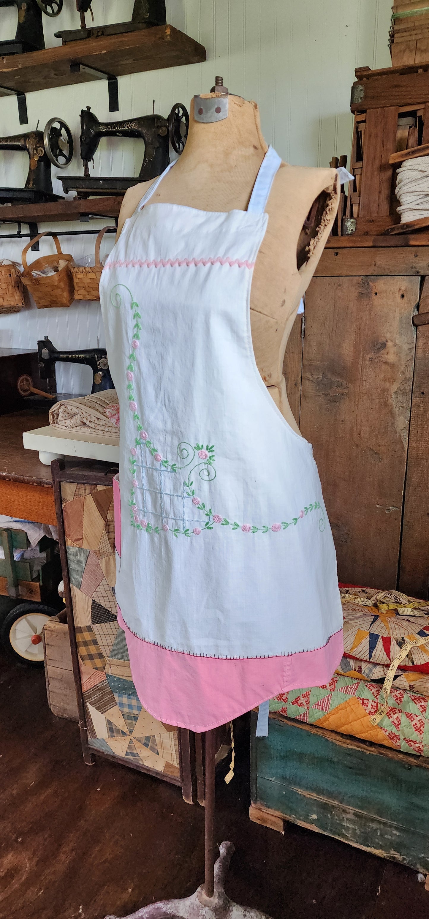 Grandma's Vintage Linen Adult Apron