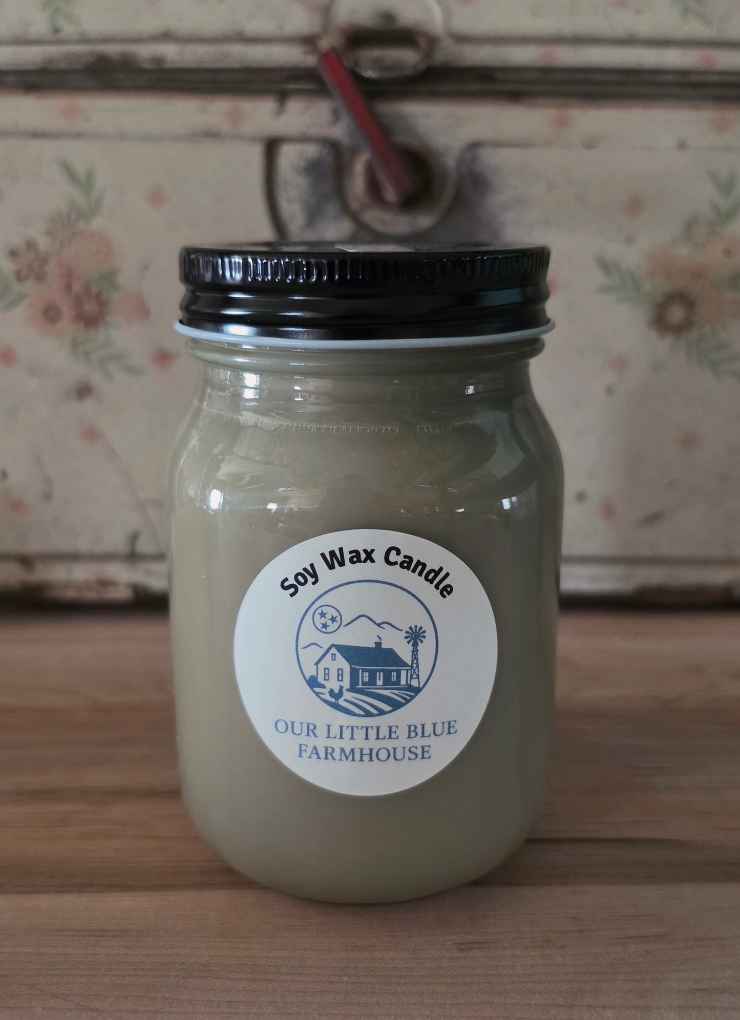 Soy Wax Candle - Cabin in the Woods