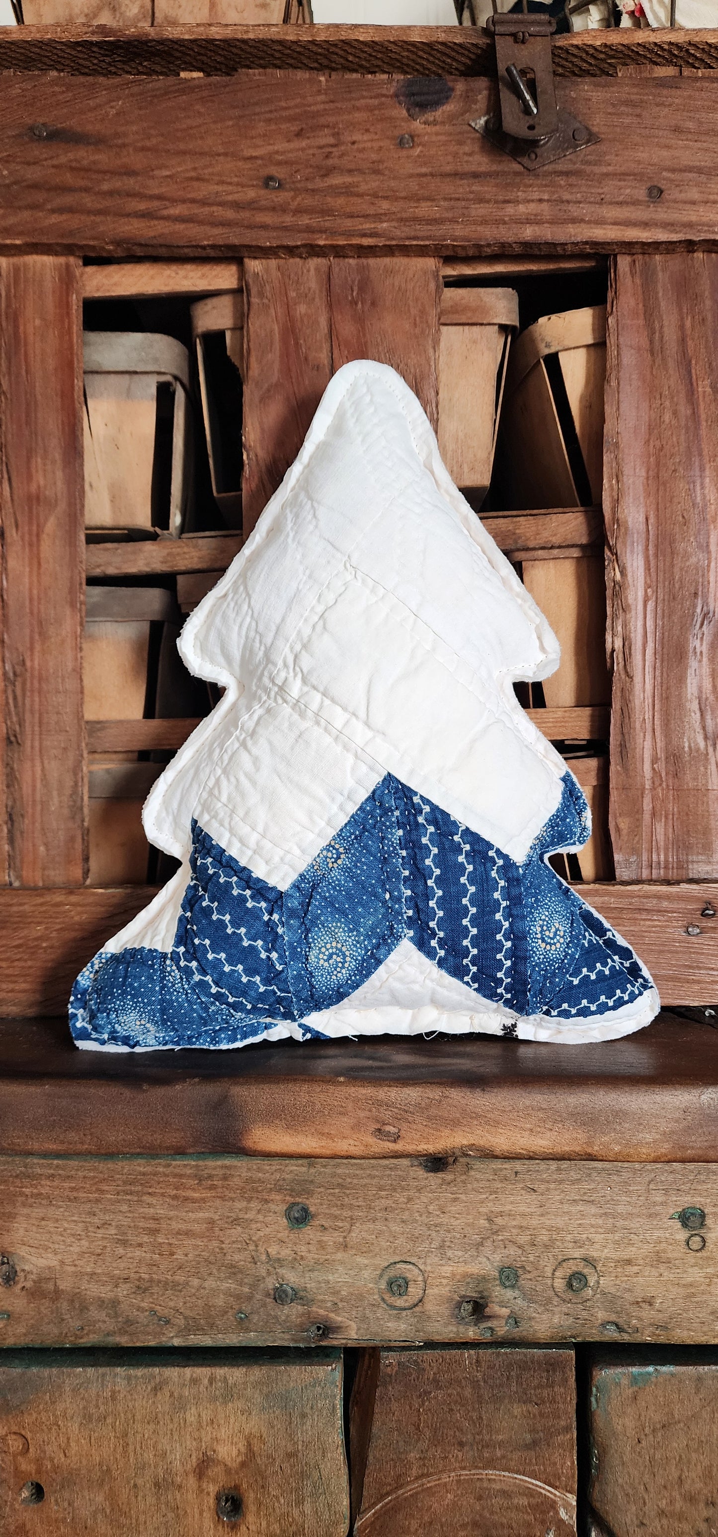 Vintage Quilt Christmas Tree