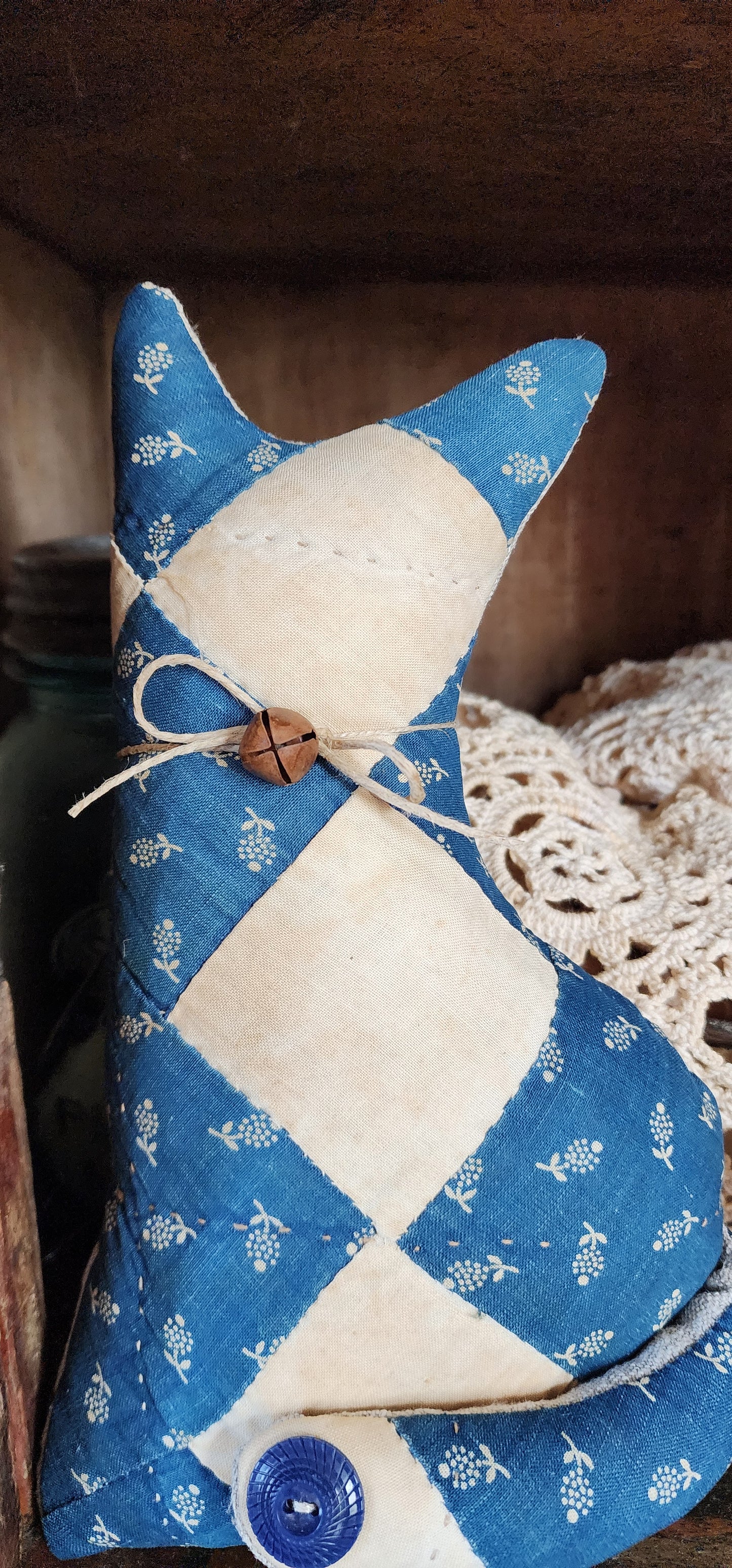 Vintage Quilt Country Cat