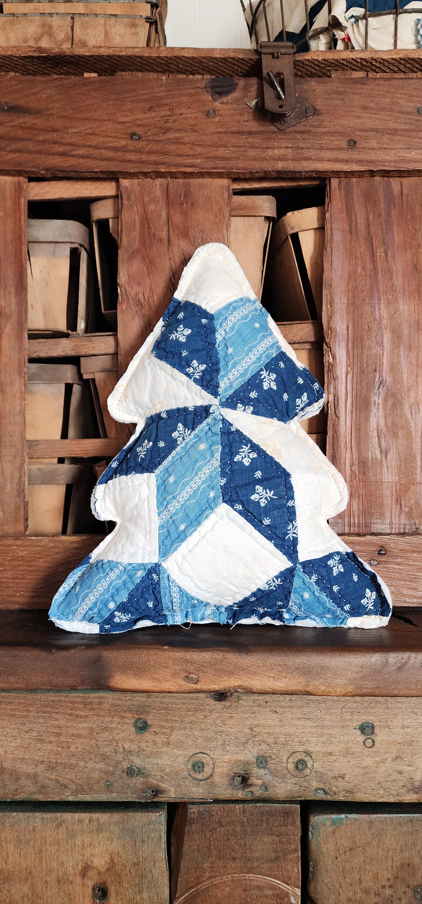 Vintage Quilt Christmas Tree