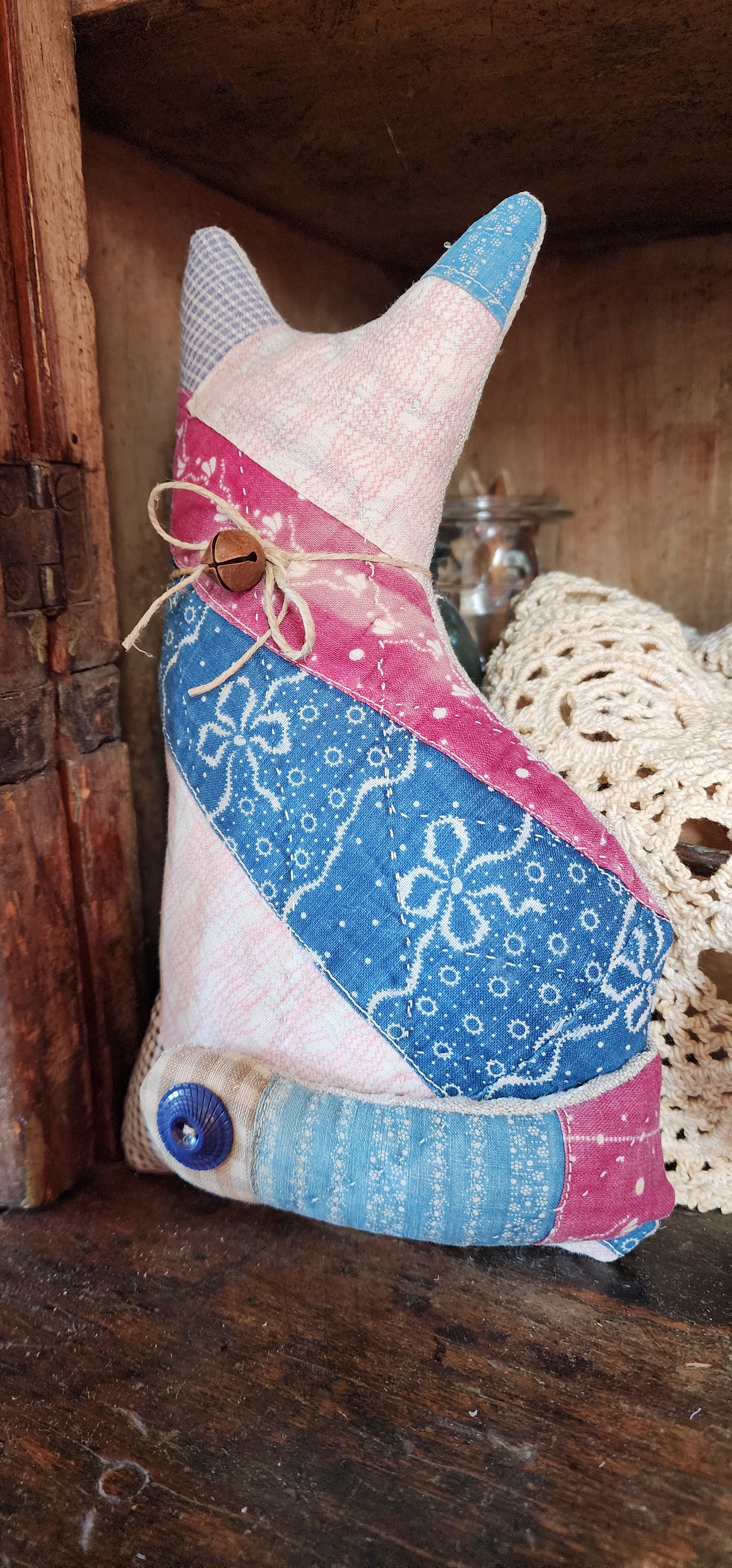 Vintage Quilt Country Cat