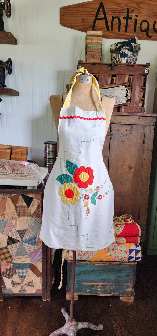 Grandma's Vintage Linen Small Adult/Older Child  Apron