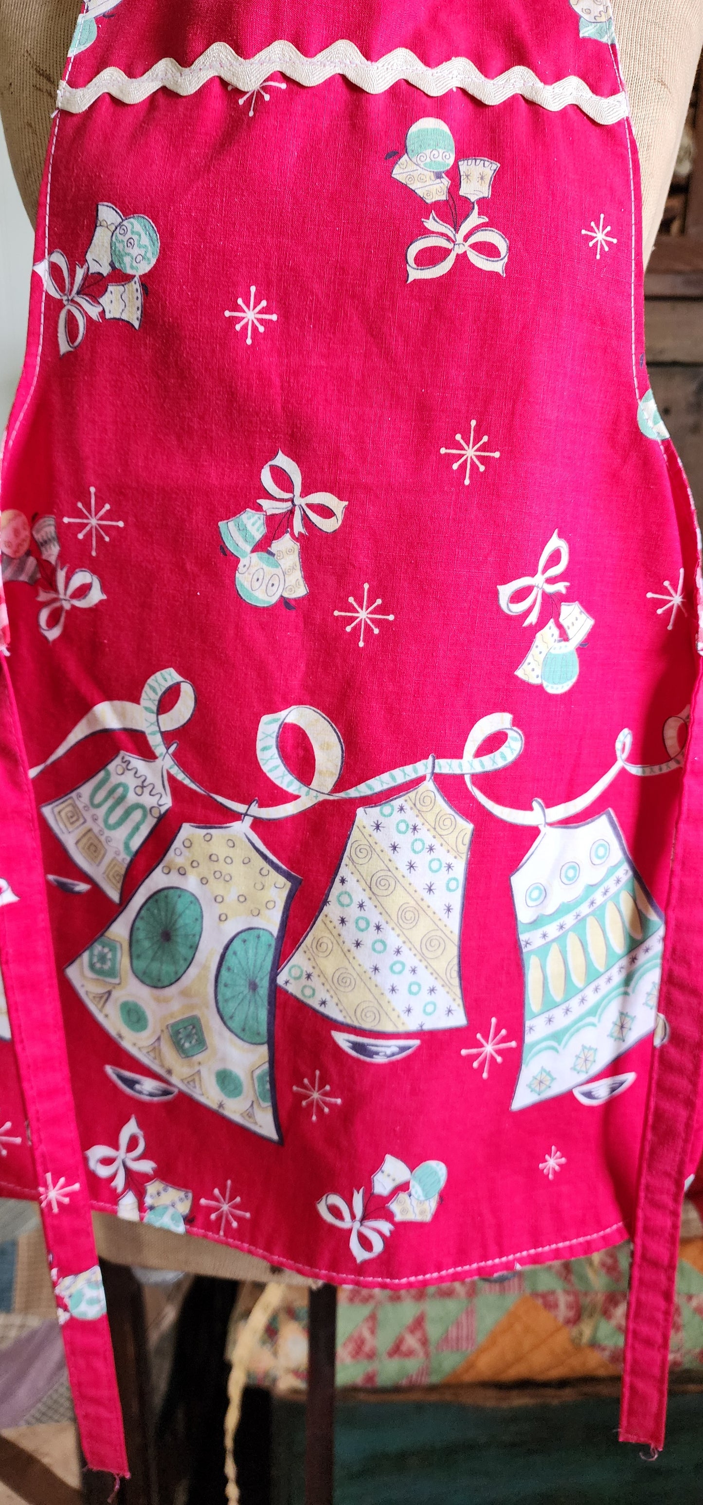 Grandma's Vintage Linen Children's Apron Christmas