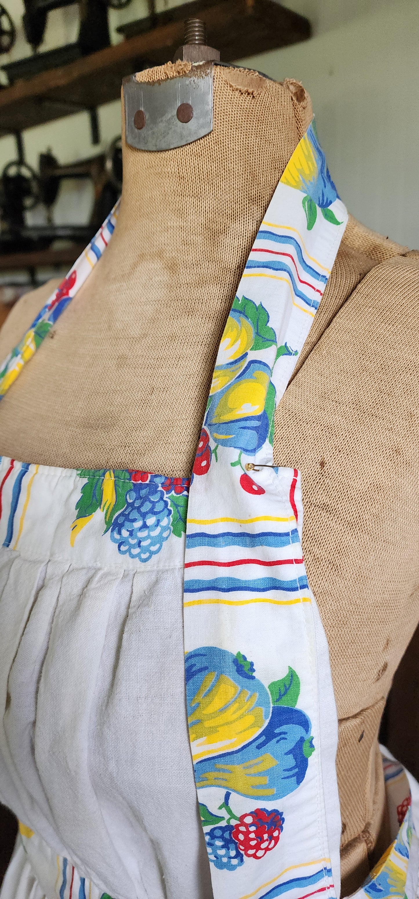 Grandma's Vintage Linen Adult Apron
