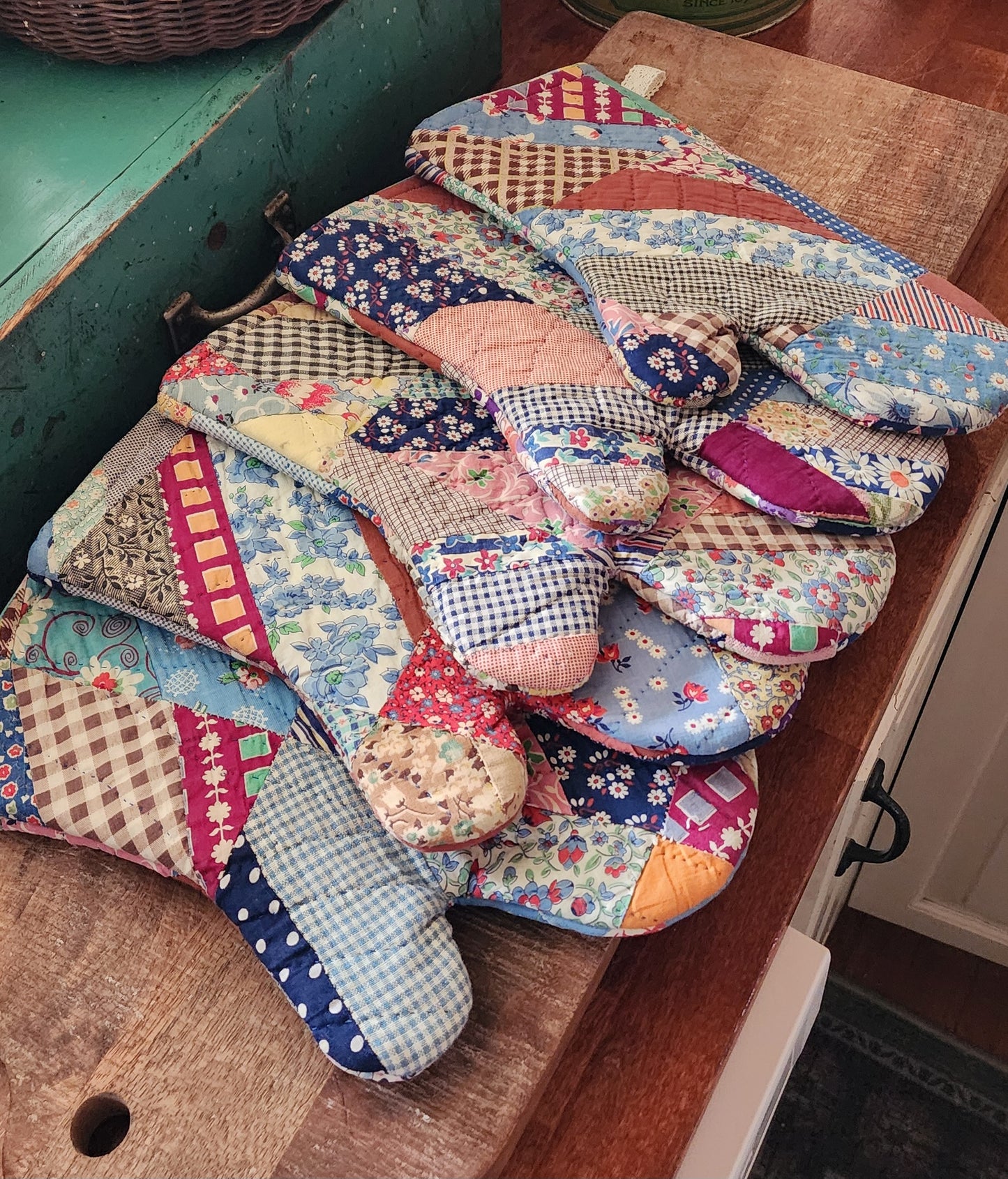 Vintage Quilt Ovenmitt