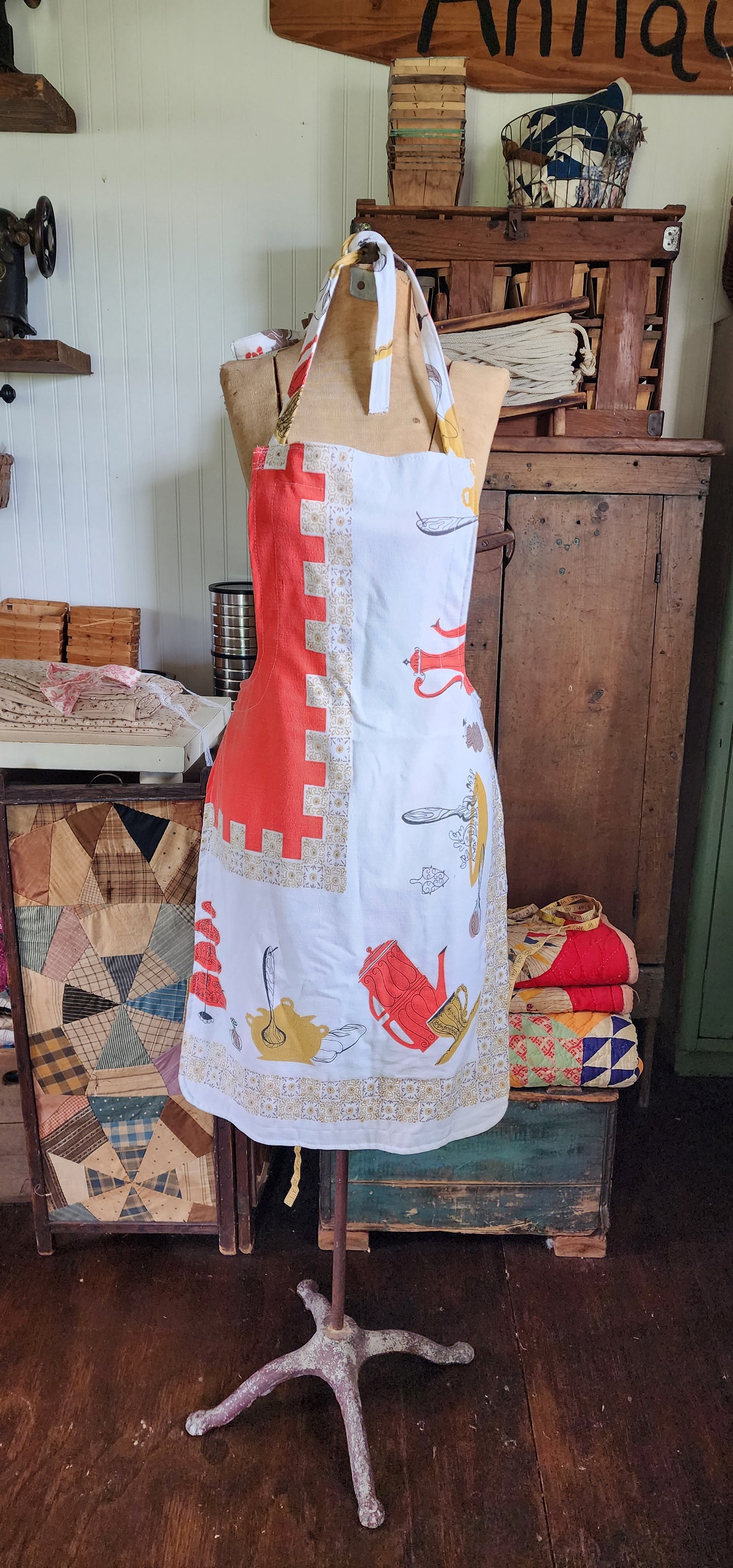 Grandma's Vintage Linen Adult Apron