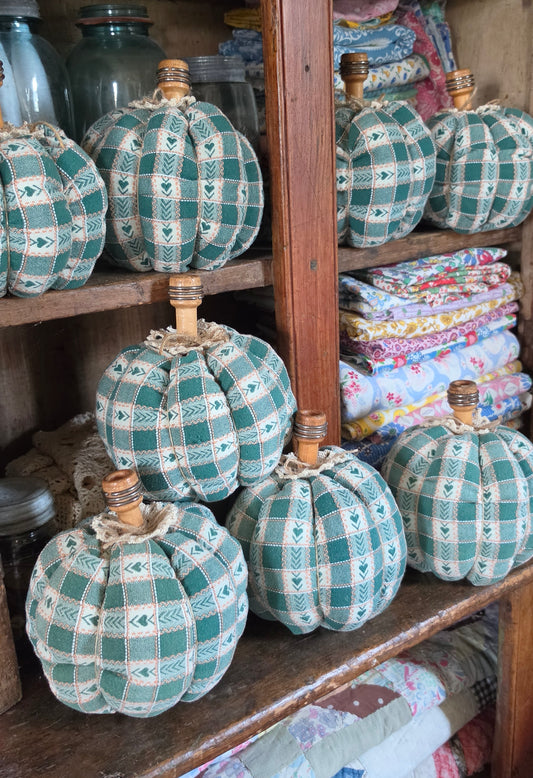 Vintage Linen Pumpkin