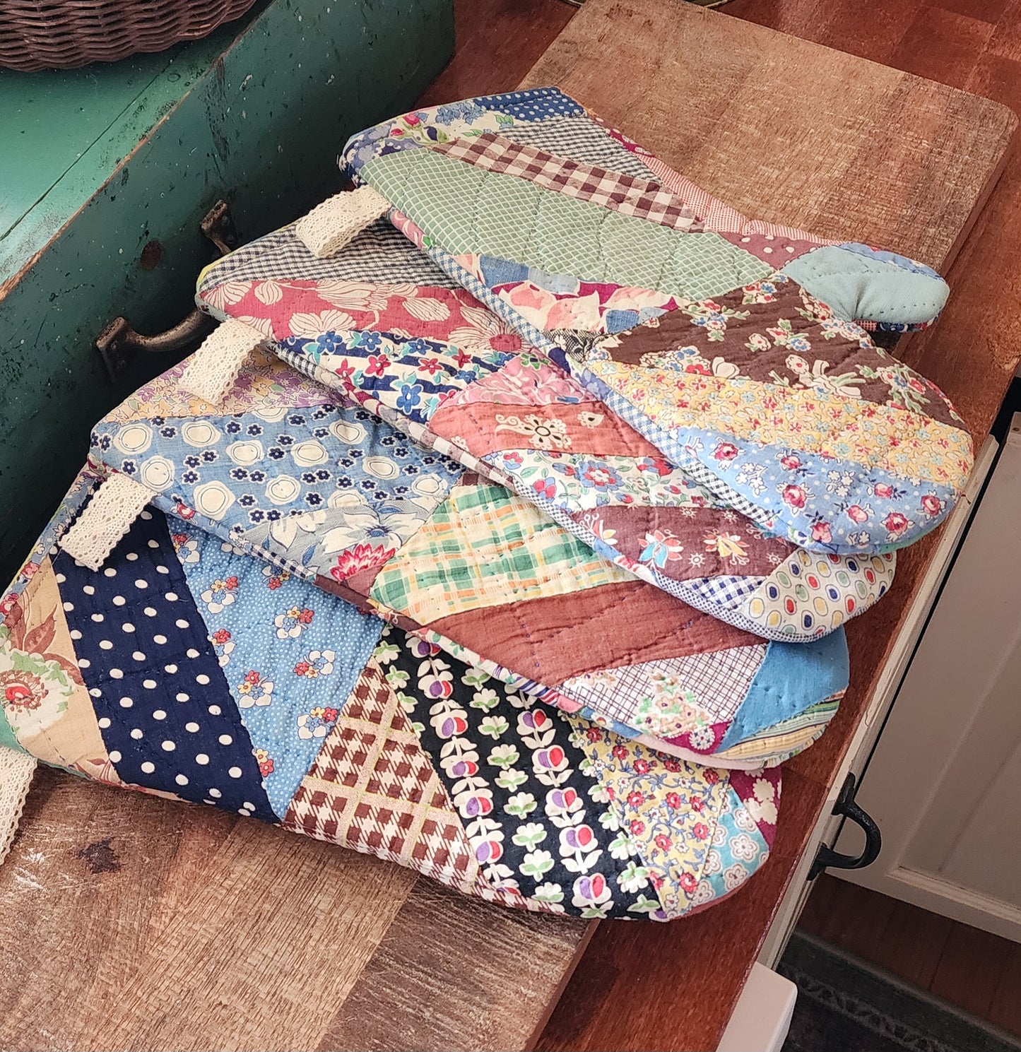 Vintage Quilt Ovenmitt