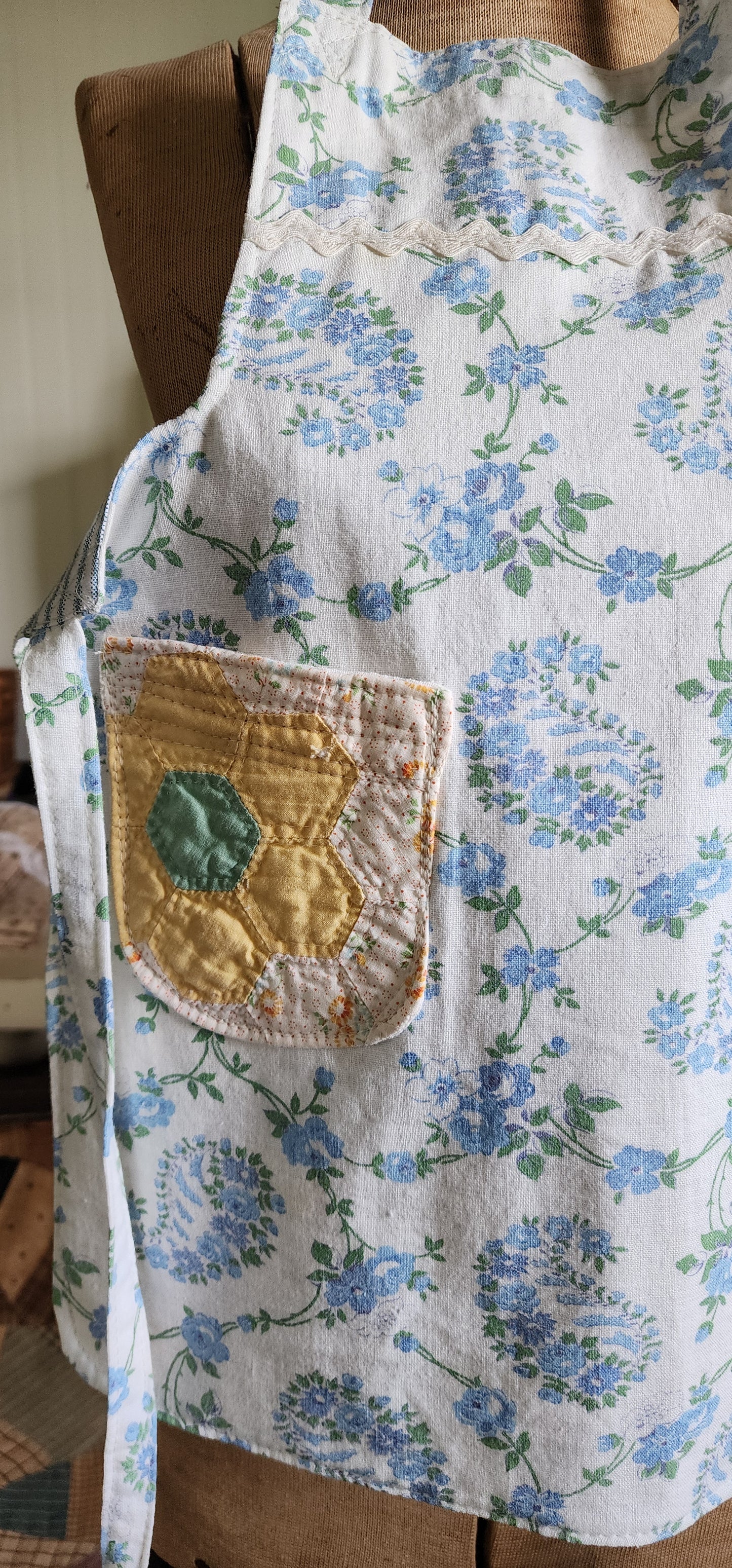Grandma's Vintage Linen Children's Apron