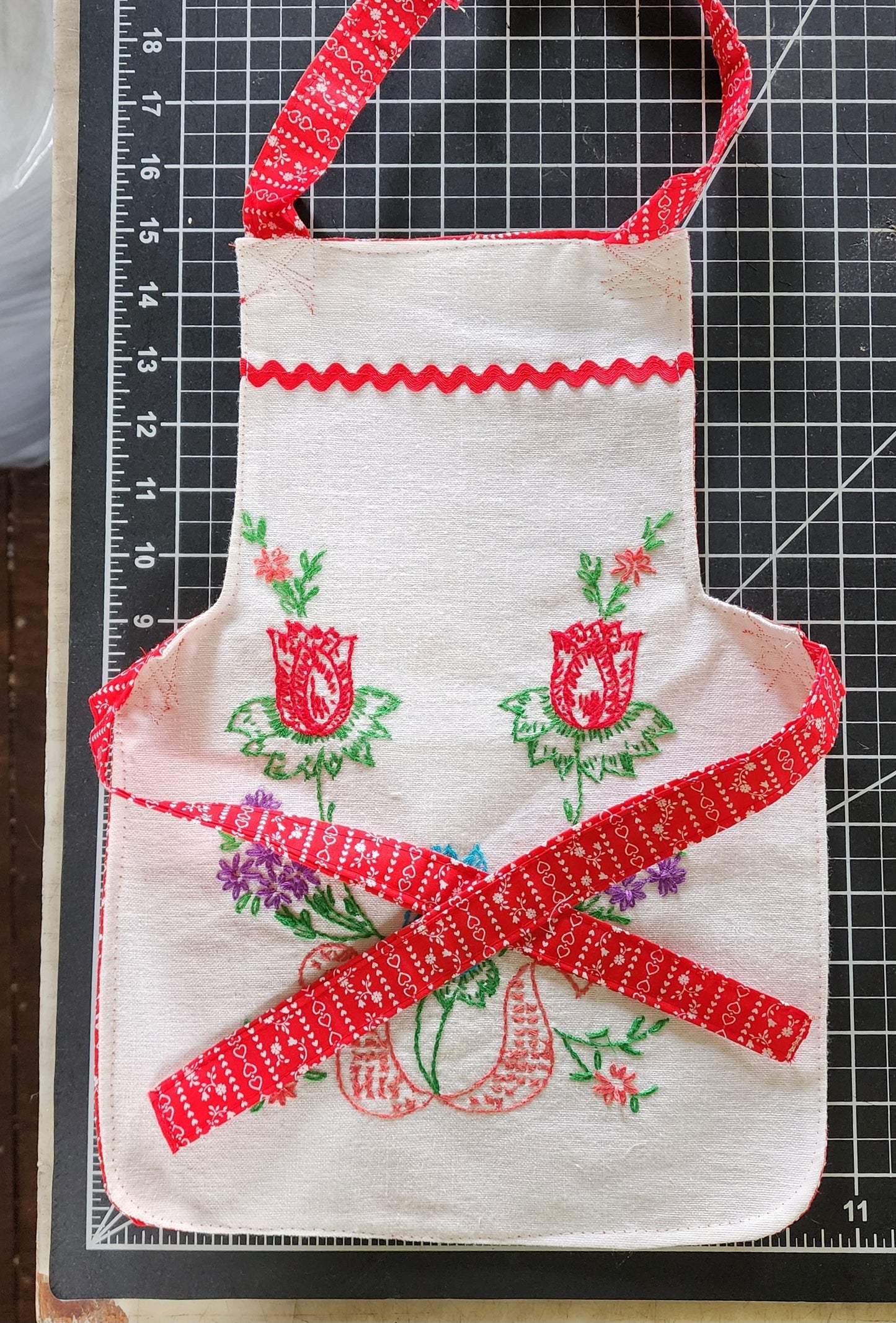 Grandma's Vintage Linen Children's Apron
